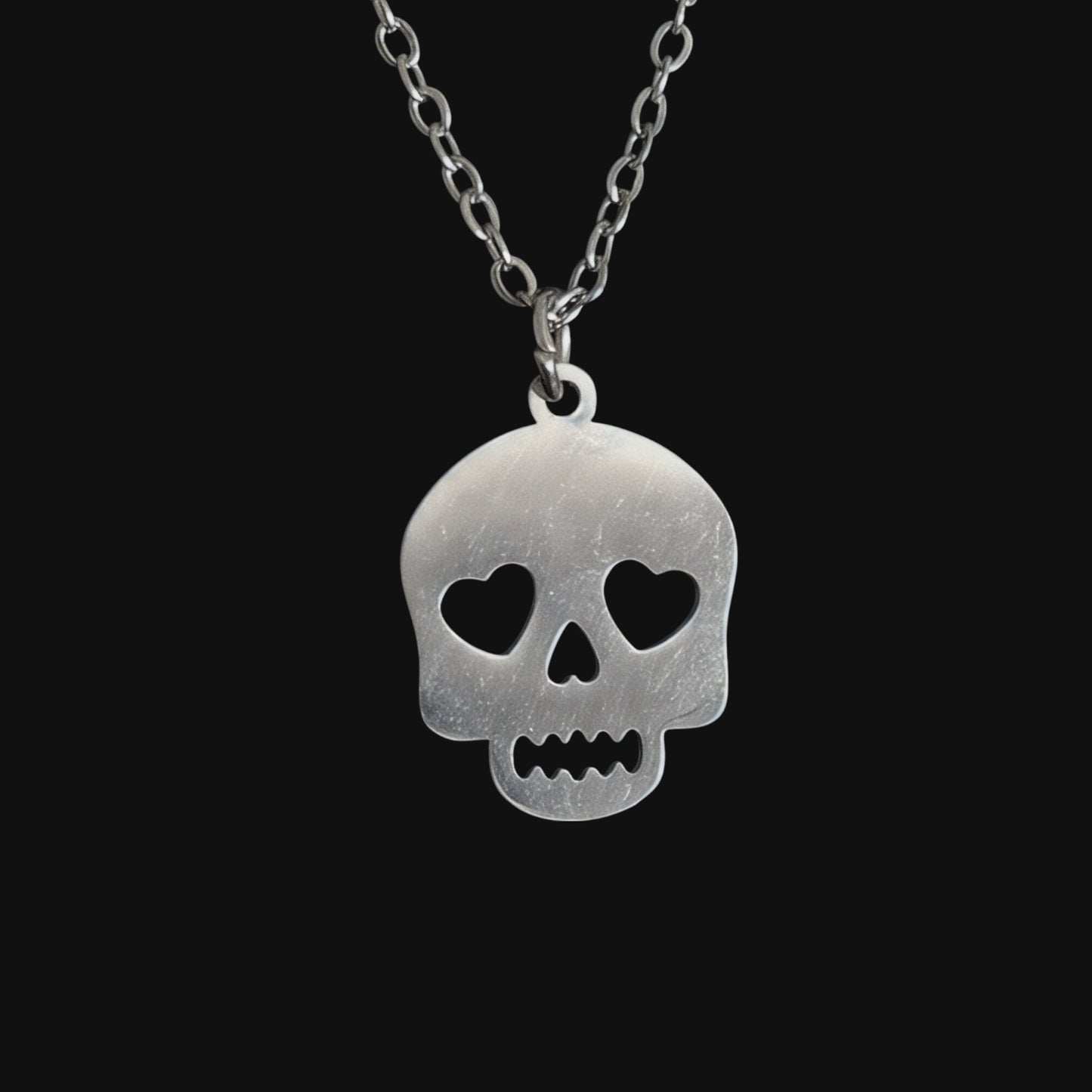 Skull necklace silver