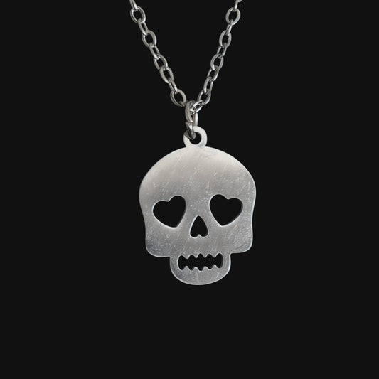 Skull necklace silver