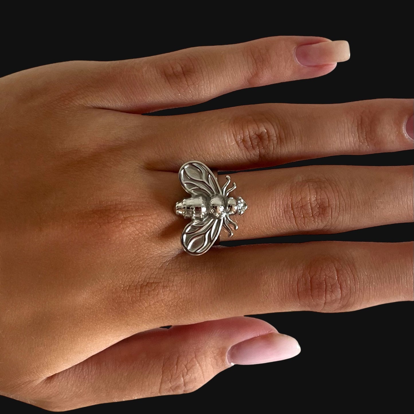 Bee ring silver